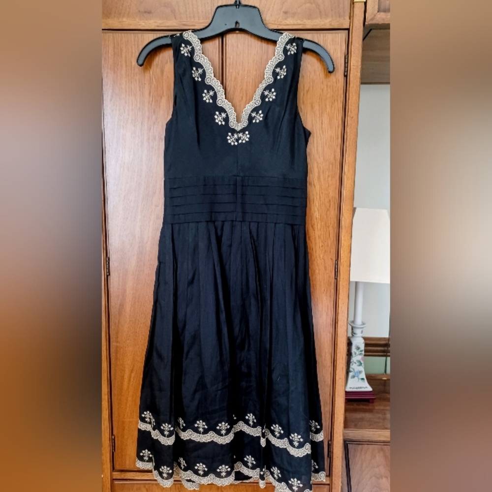 Ann Taylor Black and Gold Midi Dress - Picture 3 of 9